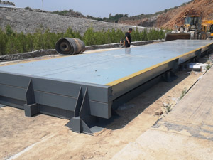 矿区3.2×18m150吨可移动基础地磅